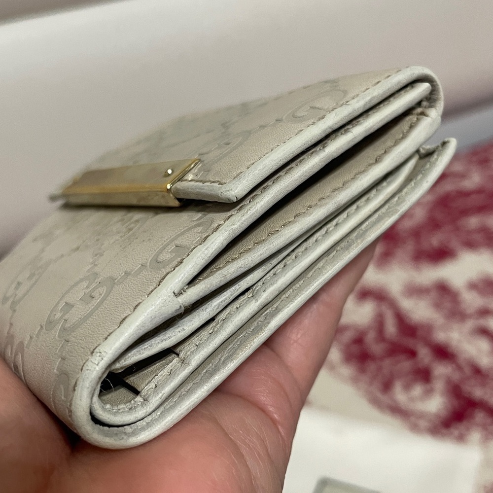 Gucci Embossed Leather Compact Wallet - Picture 5 of 15